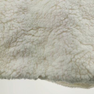 Tecido aconchegante 100% poliéster de pele de Sherpa para revestimento de casaco ou roupas de bebê