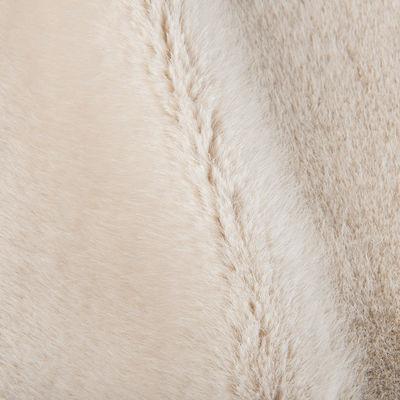 100% de poliéster Material frontal Plush Fabric de pele falsa para casaco Design personalizado