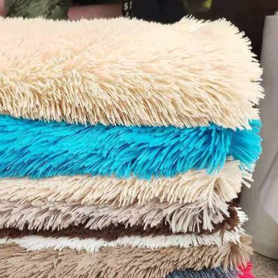 Tecido Plush PV simples de malha de peso médio 260GSM para fabrico de revestimento de brinquedos e vestuário