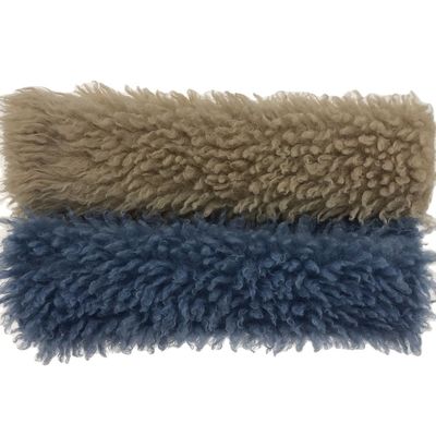 Material da fachada 100% Poliéster Pile longo Tecido de pele falsa para roupas aconchegantes e elegantes