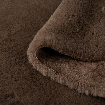 Descrição Tecido de pele de coelho falso Suécia Tecido de pelúcia ligado para roupas de qualquer cor