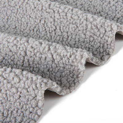 Tecido de lã de peluche quente e macio personalizado para vestuário 100% poliéster Largura 58/60