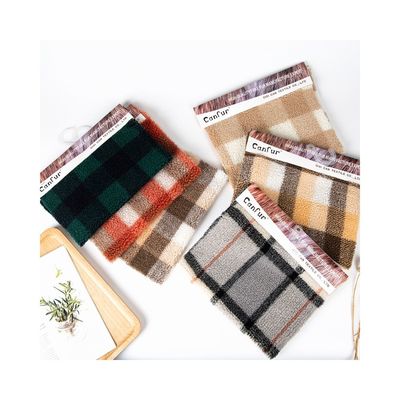 100% de poliéster multicolorido Jacquard de lã de cordeiro personalizado para produção de roupas de inverno