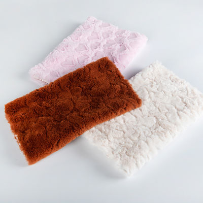 Cores personalizadas 100% Poliéster Brushed Soft PV Plush Falso Coelho Pelúcia Tecido para casaco