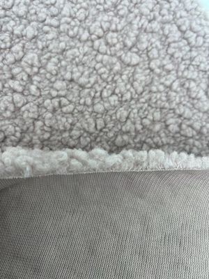 Tecido de lã de pelúcia Teddy de malha macia e durável para têxteis domésticos/vestimentos/ brinquedos