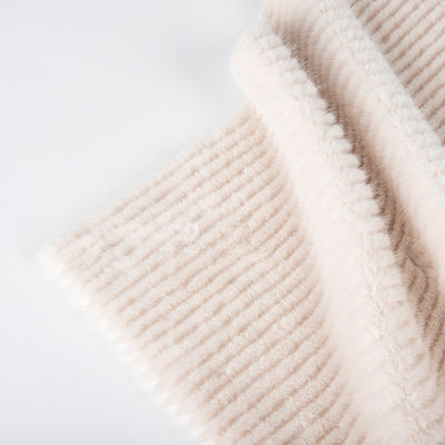2024 Soft Cut Pile Short Fur Carpet Fabric com desenhos e padrões de design personalizados