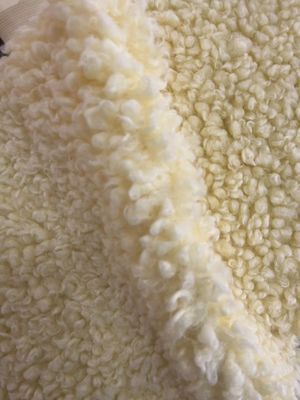 Tecido de veludo 100% poliéster Teddy fleece para vestuário têxteis domésticos almofadas e brinquedos