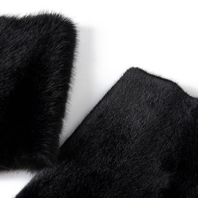 Resistência à cor Grau 4-5 Tecido de pele falsa preto para pulôveres e vestuário de inverno