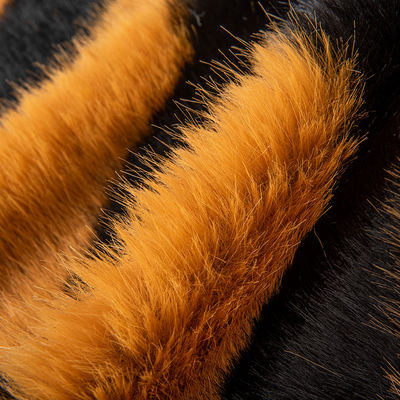 Tecido de pele de pelúcia artificial de Jacquard personalizável com 100% de material de poliéster