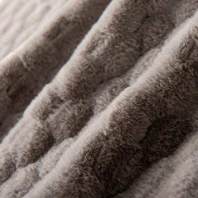 100% de poliéster Design Soft Rabbit Fur Fabric False Fur para vestuário/textil doméstico/tapete
